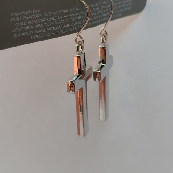 2/$10 or 4/$15 Silver Cross Earrings Faith Religion - Picture 3 of 5